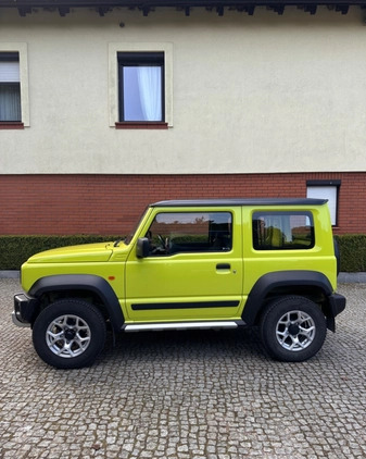 Suzuki Jimny cena 119000 przebieg: 9050, rok produkcji 2022 z Gdynia małe 92